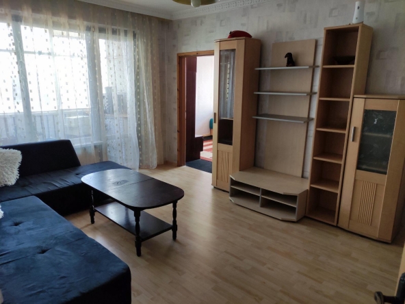 Дава се под наем Двустаен апартамент в Варна, Цветен квартал - 55 кв.м за 375 € - Снимка #1