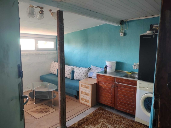 Дава се под наем  в Варна, Аспарухово - 12 кв.м за 153 € - Снимка #1