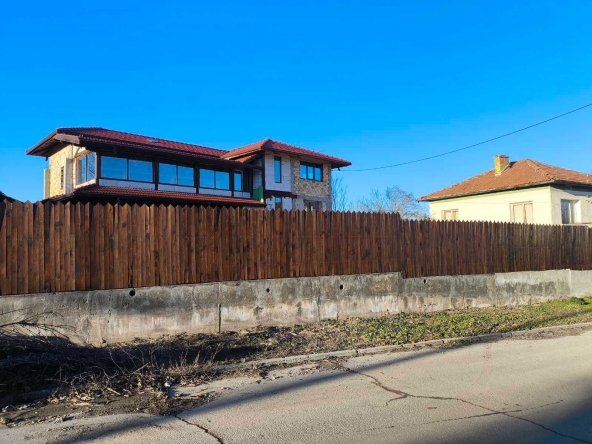 Къща в Разград, Център - 160 кв.м за 472 €/кв.м - Снимка #1