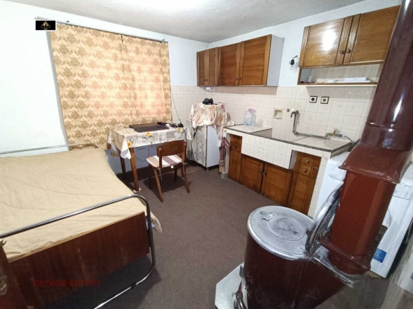 Етаж от къща в Велинград - 114 кв.м за 351 €/кв.м - Снимка #1