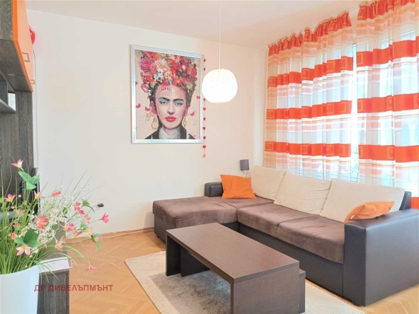 Тристаен апартамент в София, Белите брези - 112 кв.м за 3125 €/кв.м - Снимка #1