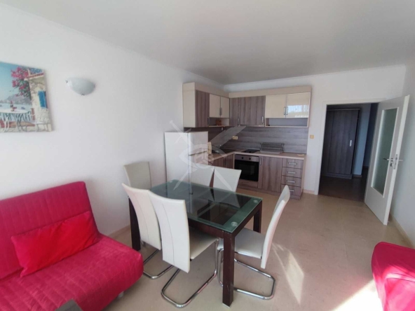 Тристаен апартамент в Несебър - 99 кв.м за 1768 €/кв.м - Снимка #1