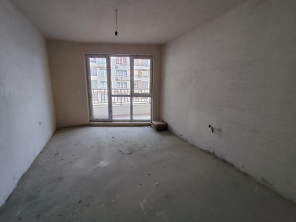 Двустаен апартамент в Бургас, Център - 65 кв.м за 1089 €/кв.м - Снимка #1