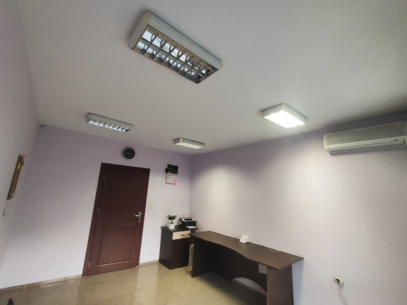 Дава се под наем Офис в Варна, Операта - 22 кв.м за 254.49 € - Снимка #1