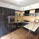 Дава се под наем Тристаен апартамент в Варна, Колхозен пазар - 90 кв.м за 525 € - Снимка #1