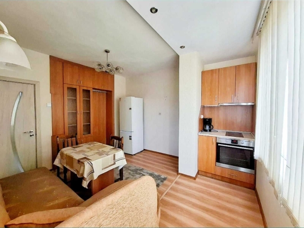 Дава се под наем Четиристаен апартамент в Асеновград - 87 кв.м за 306 € - Снимка #1