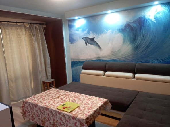 Дава се под наем Четиристаен апартамент в Бургас, Славейков - 85 кв.м за 450 € - Снимка #1