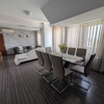 Дава се под наем Тристаен апартамент в Пловдив, Център - 100 кв.м за 600 € - Снимка #1