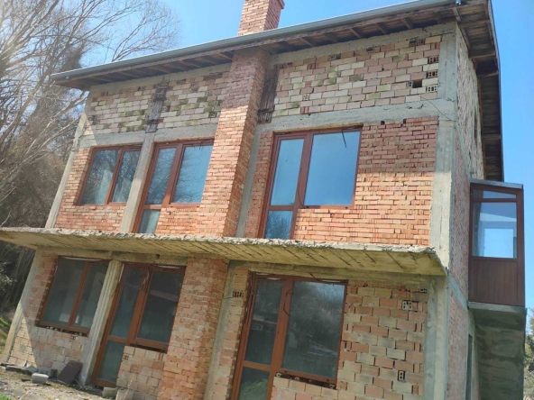 Къща в с. Ново Оряхово, Област Варна - 239 кв.м за 187 €/кв.м - Снимка #1