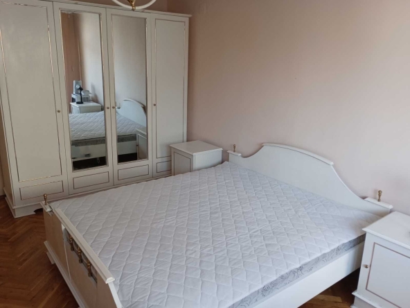 Дава се под наем Двустаен апартамент в София, Борово - 100 кв.м за 550 € - Снимка #1