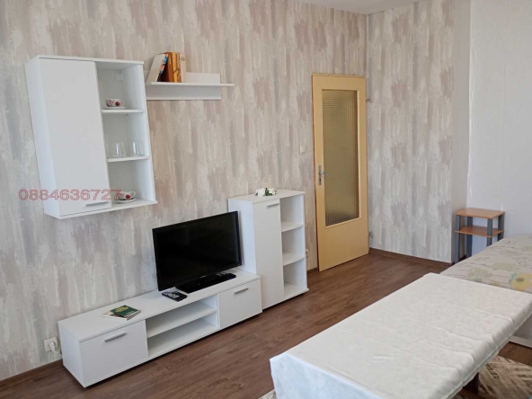 Дава се под наем Едностаен апартамент в София, Надежда 4 - 45 кв.м за 448.8 € - Снимка #1