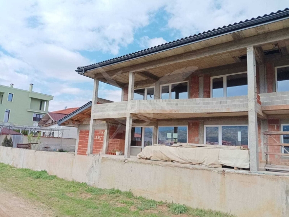 Къща в Асеновград - 402 кв.м за 548 €/кв.м - Снимка #1