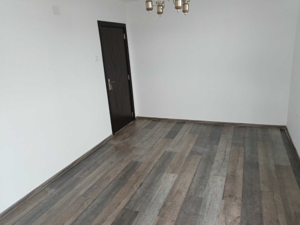 Тристаен апартамент в Стара Загора, Три чучура - център - 79 кв.м за 1551 €/кв.м - Снимка #1