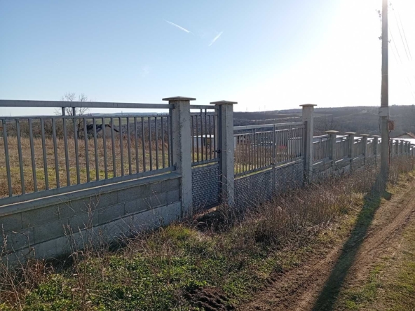 Парцел в Плевен, м-т Мъртва долина - 1772 кв.м за 11 €/кв.м - Снимка #1