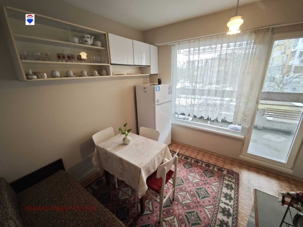 Дава се под наем Едностаен апартамент в Русе, Център - 48 кв.м за 248.88 € - Снимка #1