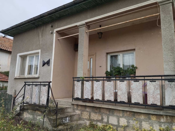 Къща в с. Габаре, Област Враца - 100 кв.м за 204 €/кв.м - Снимка #1