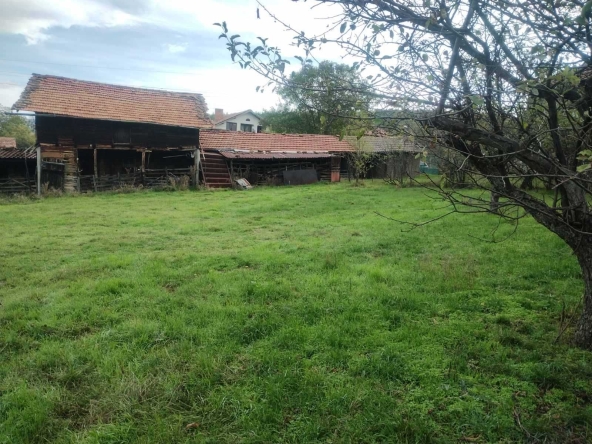 Парцел в Перник, Църква - 943 кв.м за 35 €/кв.м - Снимка #1