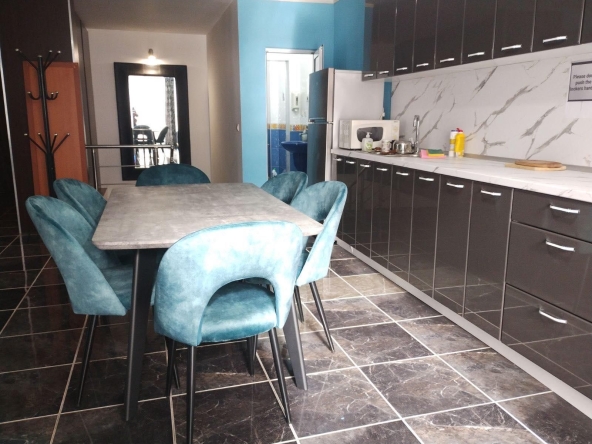 Дава се под наем Четиристаен апартамент в Пловдив, Мараша - 180 кв.м за 550 € - Снимка #1