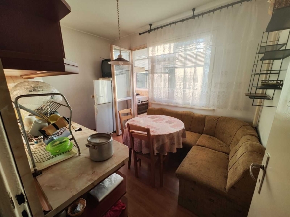 Четиристаен апартамент в Ямбол, Център - 78 кв.м за 1475 €/кв.м - Снимка #1
