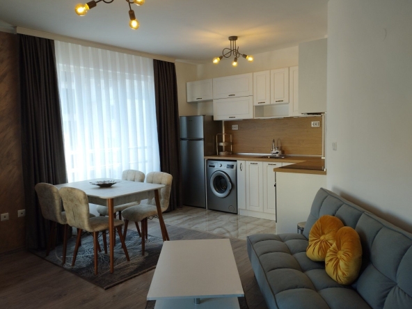 Дава се под наем Двустаен апартамент в Пловдив, Тракия - 64 кв.м за 433.5 € - Снимка #1