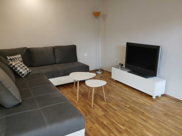 Дава се под наем Къща в Стара Загора, Център - 160 кв.м за 800 € - Снимка #1