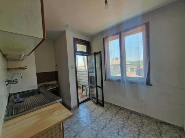 Двустаен апартамент в Плевен, Идеален център - 46 кв.м за 840 €/кв.м - Снимка #1