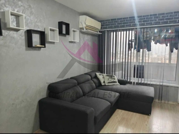 Дава се под наем Тристаен апартамент в Варна, Левски - 66 кв.м за 598.23 € - Снимка #1