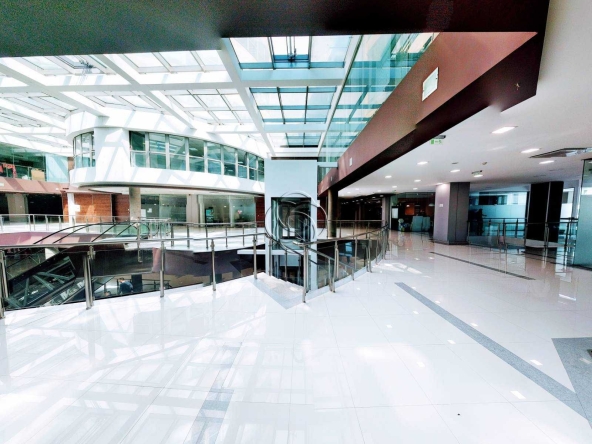 Офис в София, Младост 3 - 130 кв.м за 1116 €/кв.м - Снимка #1