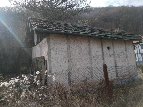 Къща в с. Гълъбовци, Област София-област - 27 кв.м за 699 €/кв.м - Снимка #1