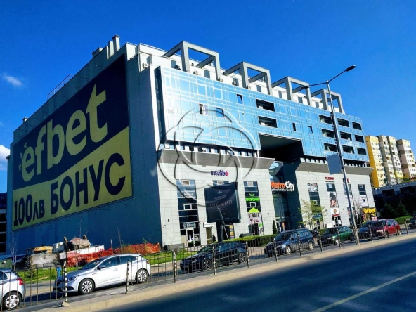 Дава се под наем Офис в София, Младост 3 - 65 кв.м за 400 € - Снимка #1