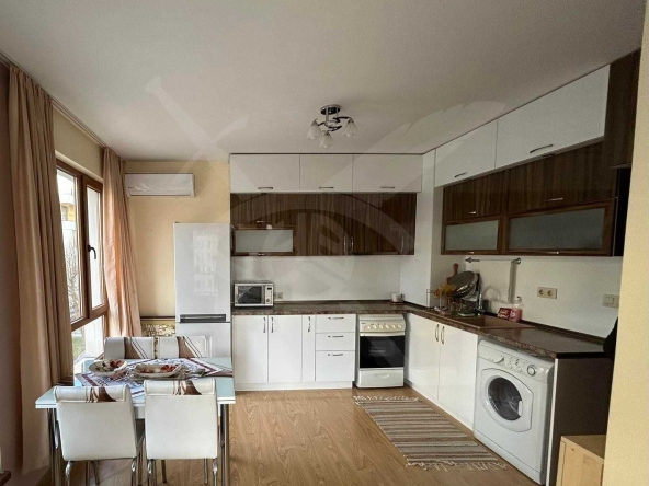 Дава се под наем Двустаен апартамент в Варна, Трошево - 55 кв.м за 450 € - Снимка #1