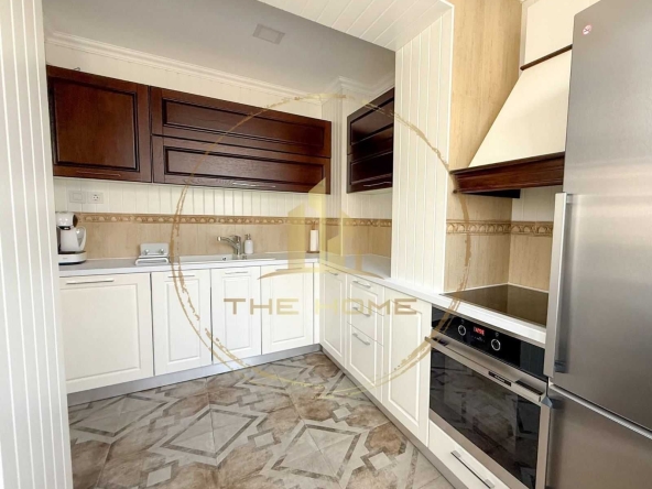 Дава се под наем Тристаен апартамент в Варна, Нептун - 80 кв.м за 698.19 € - Снимка #1