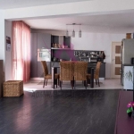 Дава се под наем Четиристаен апартамент в Варна, Лятно кино Тракия - 110 кв.м за 900 € - Снимка #1