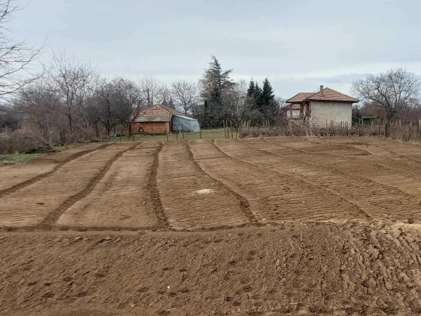 Парцел в с. Айдемир, Област Силистра - 750 кв.м за 11 €/кв.м - Снимка #1