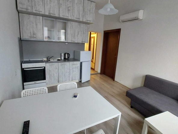 Дава се под наем Двустаен апартамент в Пловдив, Център - 50 кв.м за 375 € - Снимка #1