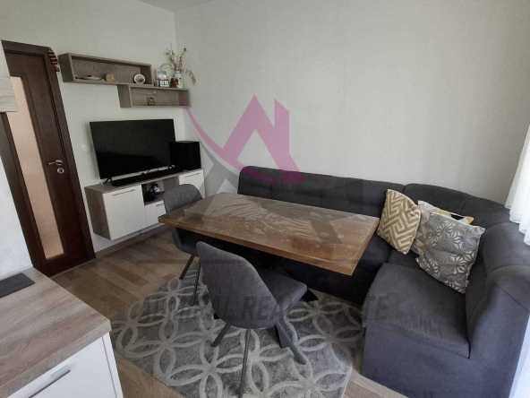 Тристаен апартамент в Варна, Възраждане 1 - 71 кв.м за 2423 €/кв.м - Снимка #1