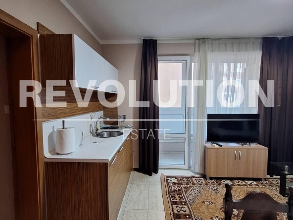 Дава се под наем Тристаен апартамент в Пловдив, Център - 80 кв.м за 450 € - Снимка #1