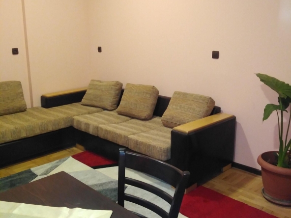 Дава се под наем Двустаен апартамент в София, Толстой - 80 кв.м за 499 € - Снимка #1