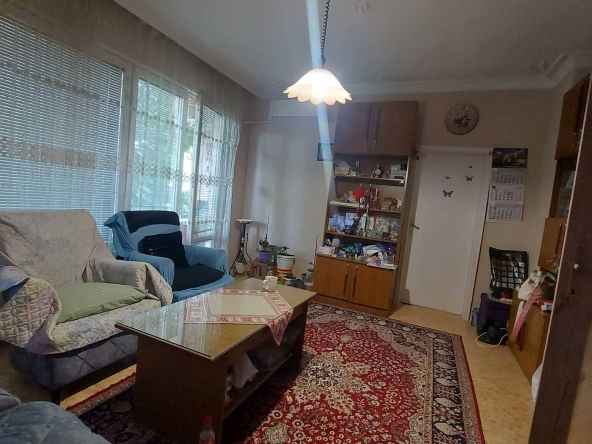 Тристаен апартамент в Пловдив, Изгрев - 80 кв.м за 1222 €/кв.м - Снимка #1