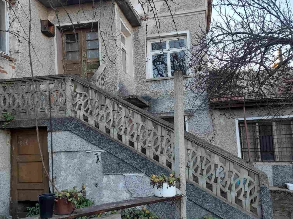 Къща в с. Дъбравите, Област Пазарджик - 70 кв.м за 358 €/кв.м - Снимка #1