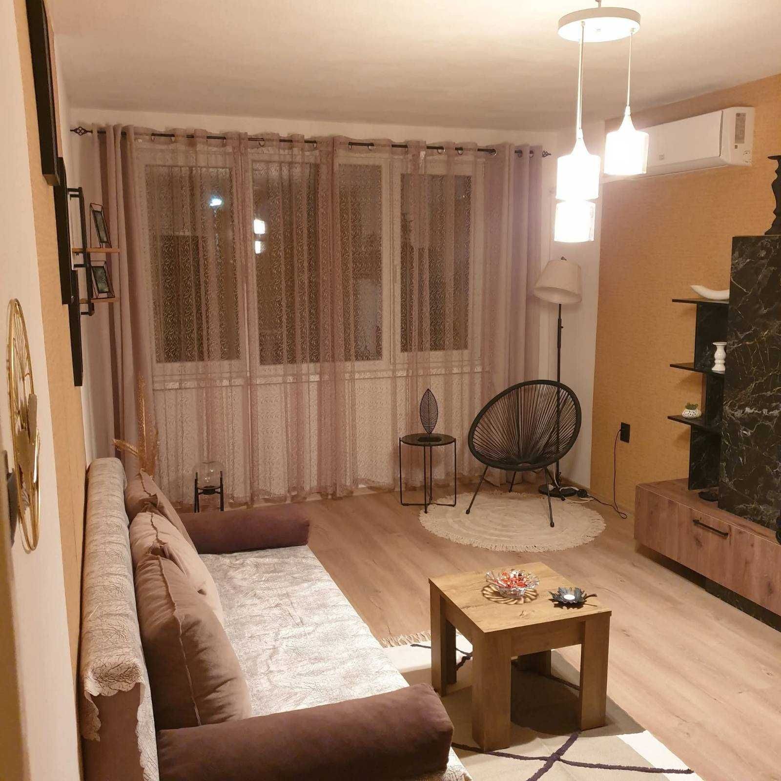 Дава се под наем Двустаен апартамент в Пловдив, Централна гара - 60 кв.м за 382.5 € - Снимка #1