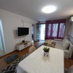 Дава се под наем Двустаен апартамент в Варна, Център - 80 кв.м за 510 € - Снимка #1