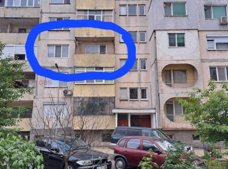 Четиристаен апартамент в Крумовград - 90 кв.м за 512 €/кв.м - Снимка #1