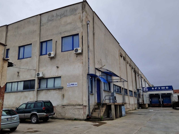 Промишлена сграда в Плевен, Индустриална зона - 2047 кв.м за 335 €/кв.м - Снимка #1