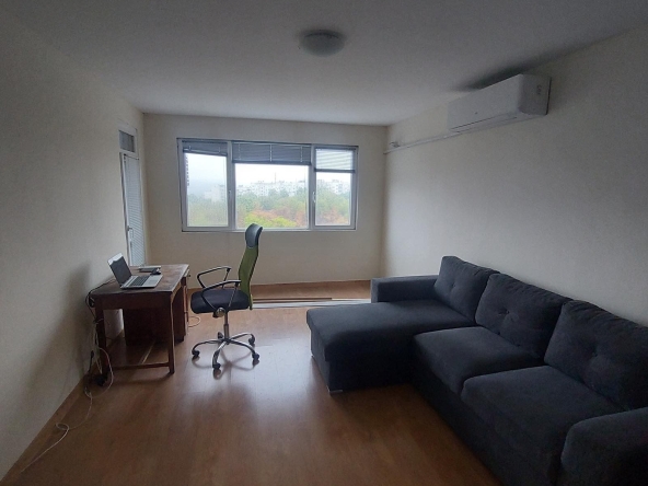 Тристаен апартамент в Плевен, Дружба 4 - 85 кв.м за 1295 €/кв.м - Снимка #1