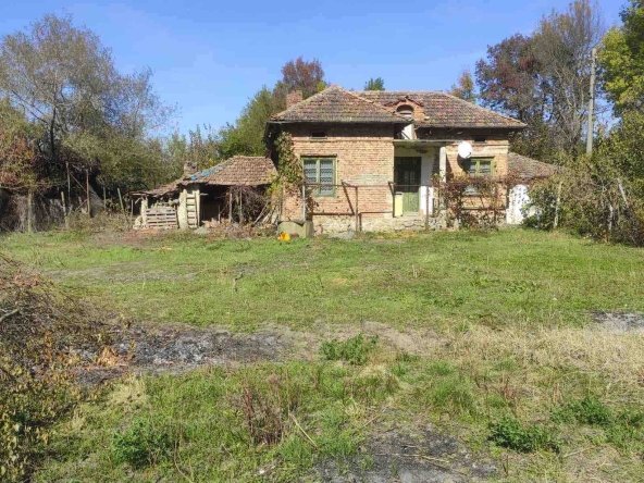 Къща в с. Козловец, Област Велико Търново - 62 кв.м за 107 €/кв.м - Снимка #1