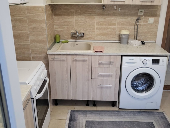 Дава се под наем Тристаен апартамент в Русе, Дружба 3 - 80 кв.м за 298.86 € - Снимка #1