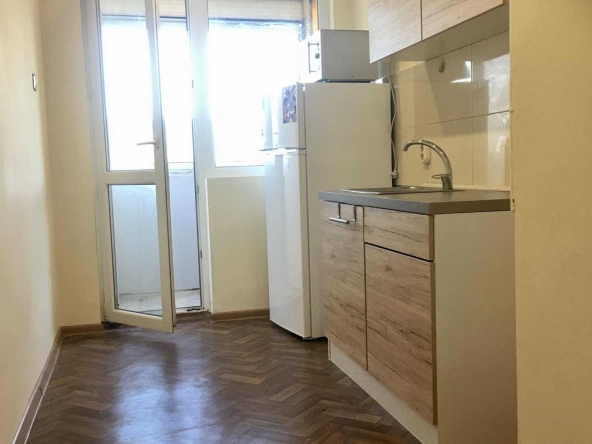 Дава се под наем Двустаен апартамент в Варна, Аспарухово - 40 кв.м за 259.08 € - Снимка #1