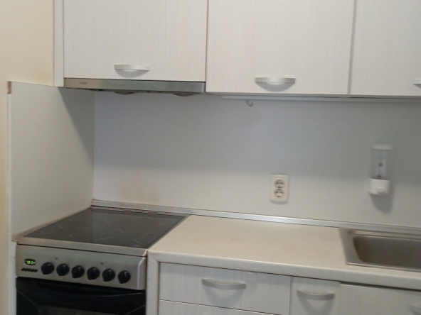 Дава се под наем Двустаен апартамент в София, Люлин 6 - 60 кв.м за 598.23 € - Снимка #1