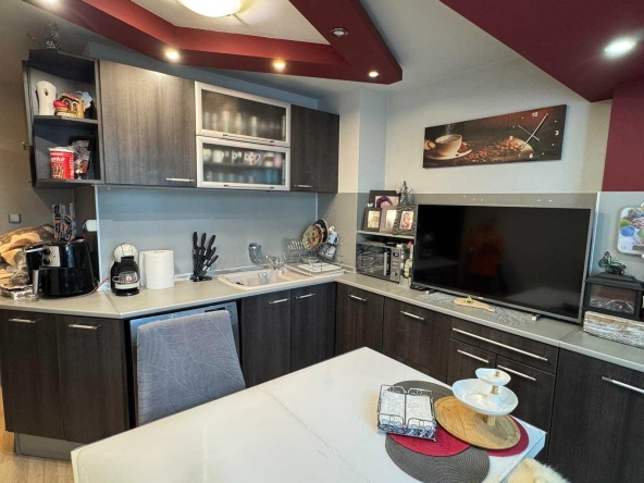 Тристаен апартамент в Варна, Владислав Варненчик - 68 кв.м за 1178 €/кв.м - Снимка #1